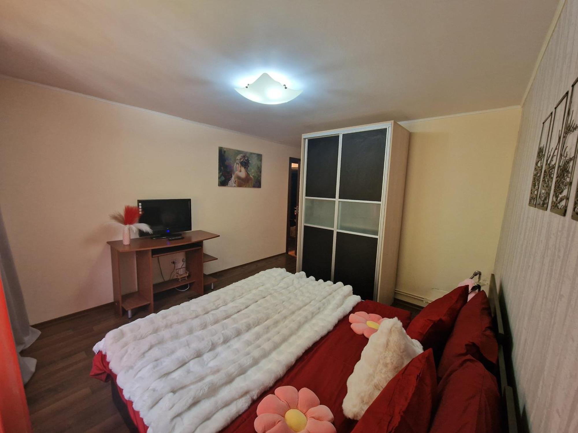 Apartament Red & Yellow Slănic-Moldova Exteriör bild
